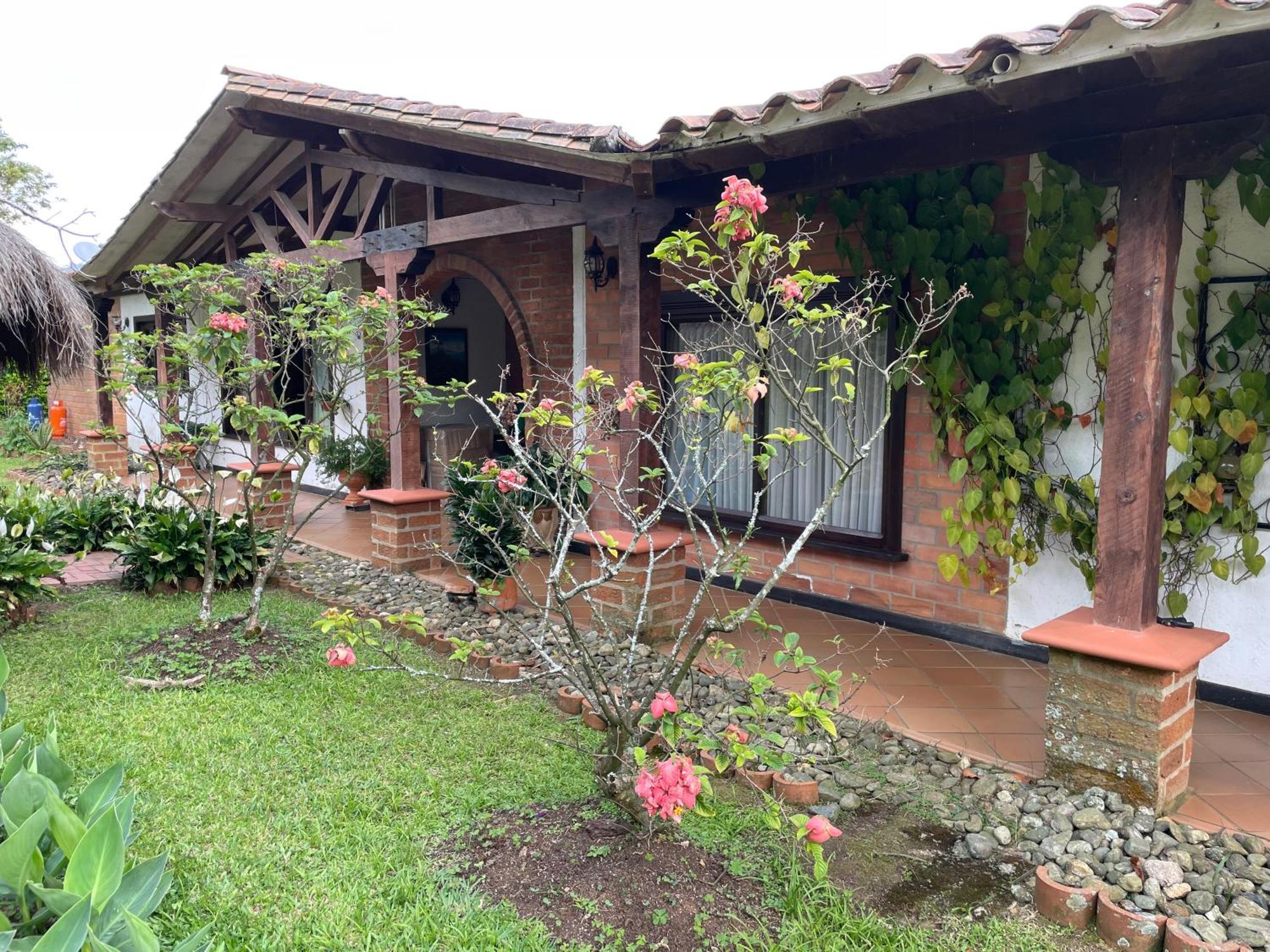 Finca Hotel Villa Camila Copacabana Exterior photo